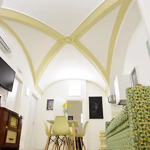 Ferienhaus Palazzo Clarenza Di San Domenico