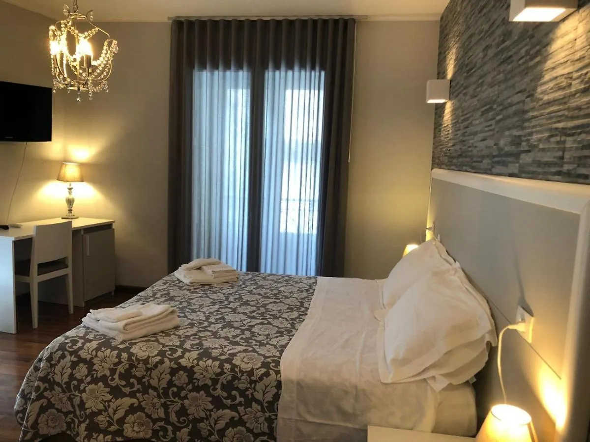B&B Elios Rooms 5*, Catania